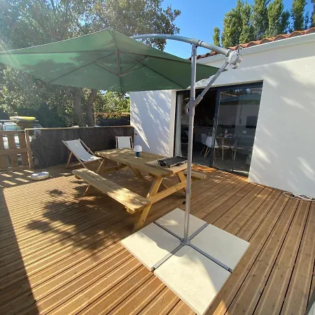 L'Herbeaudhier - Les Suites L'Epine  Exterior foto